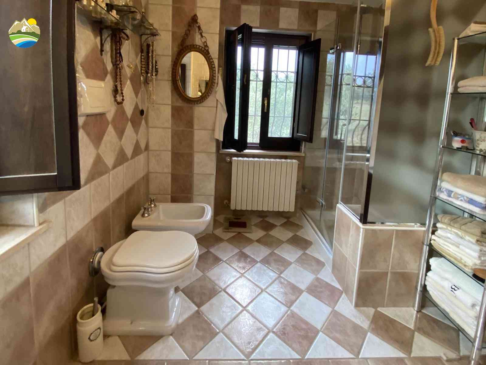 Country Houses Country Houses for sale Notaresco (TE), Casale delle Oche - Notaresco - EUR 398.689 1090