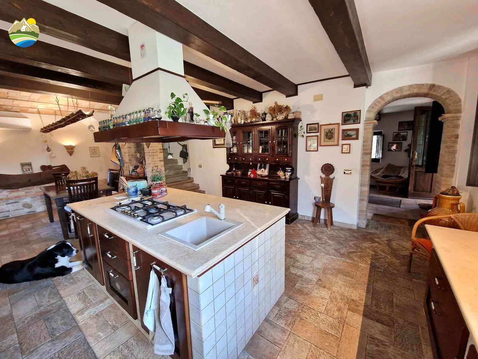 Country Houses Country Houses for sale Notaresco (TE), Casale delle Oche - Notaresco - EUR 398.689 770