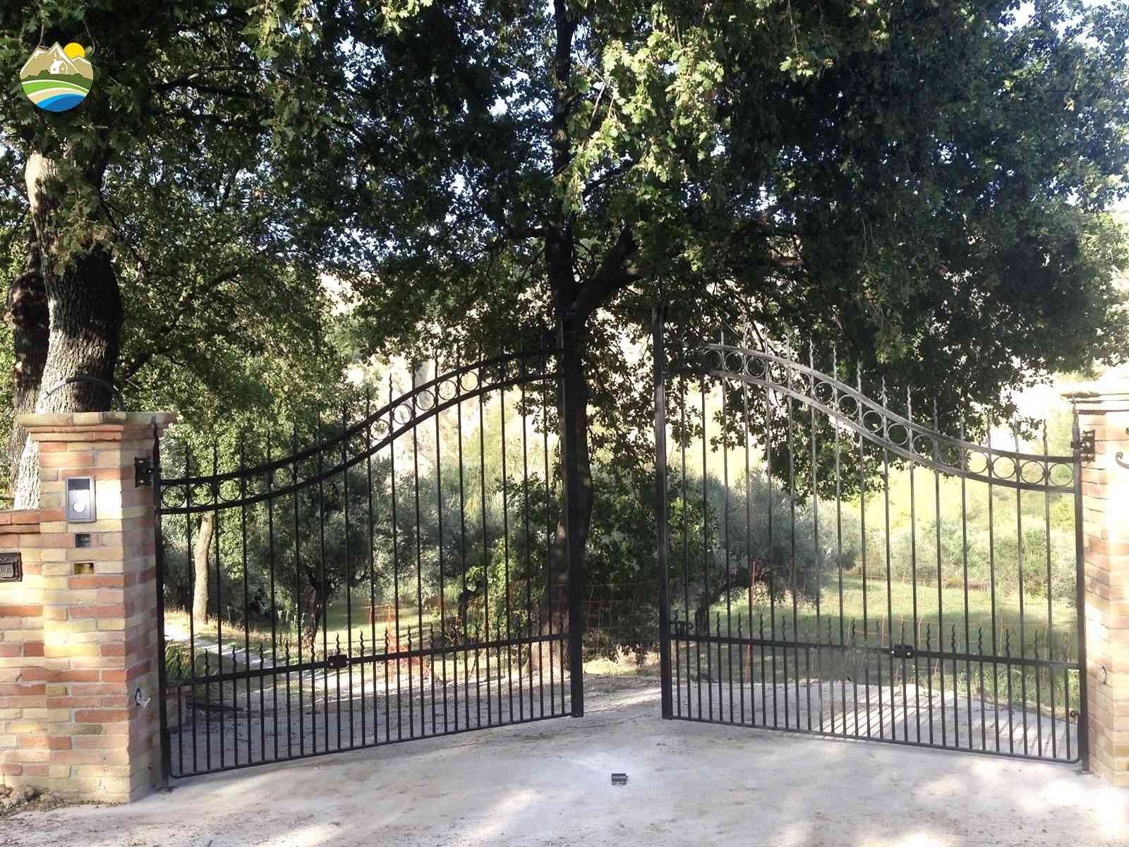 Country Houses Country Houses for sale Notaresco (TE), Casale delle Oche - Notaresco - EUR 398.689 800