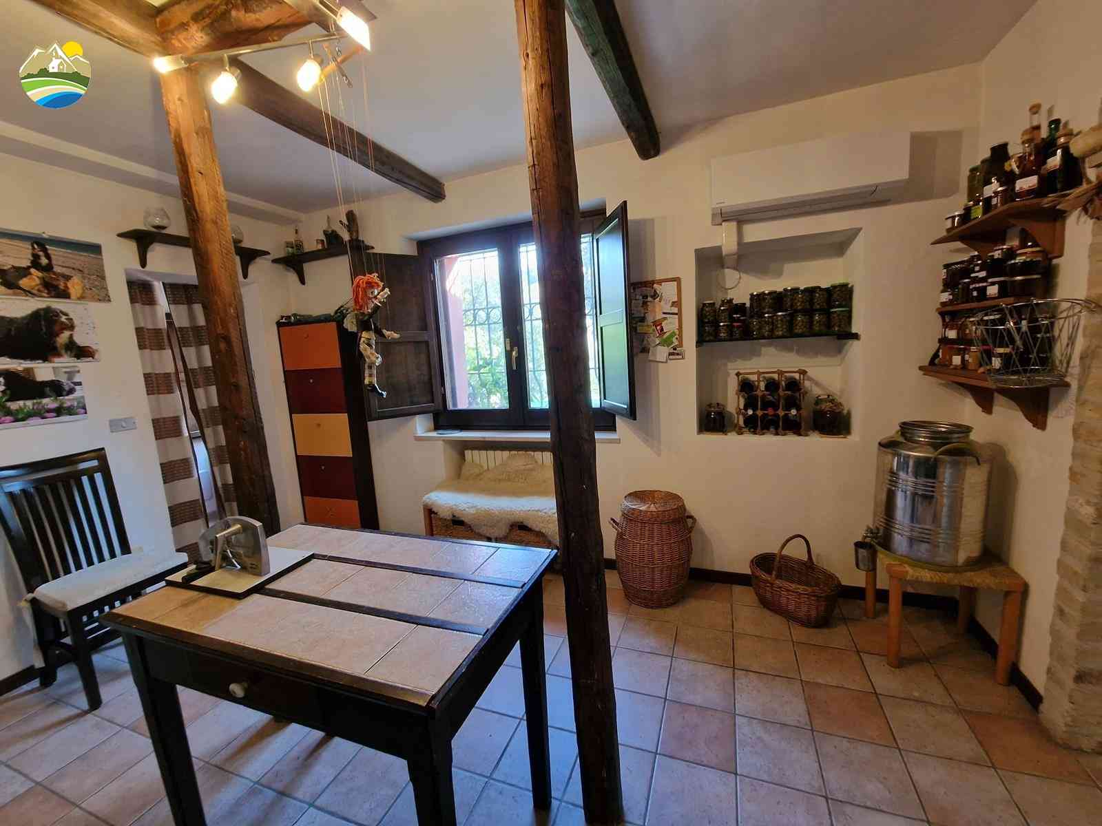 Casa di campagna Casa di campagna in vendita Notaresco (TE), Casale delle Oche - Notaresco - EUR 398.689 940