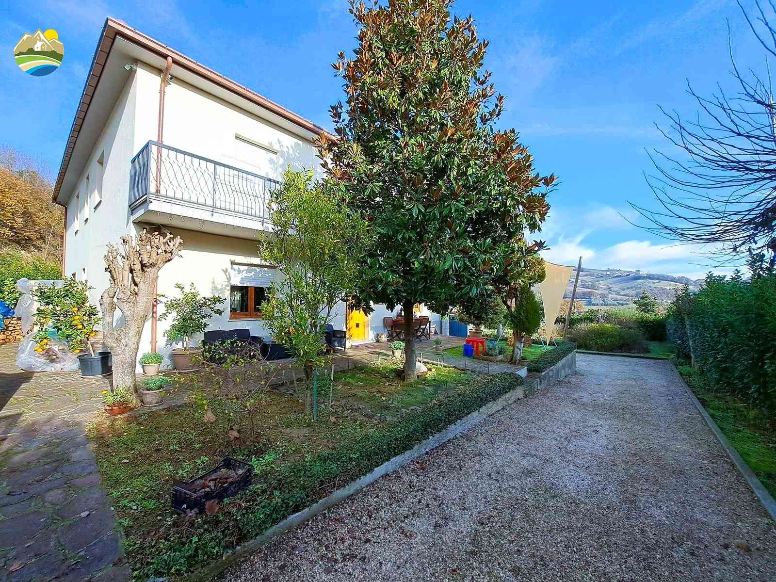 Villa Villa for sale Castiglione Messer Raimondo (TE), Villa Magnolia - Castiglione Messer Raimondo - EUR 251.229 780