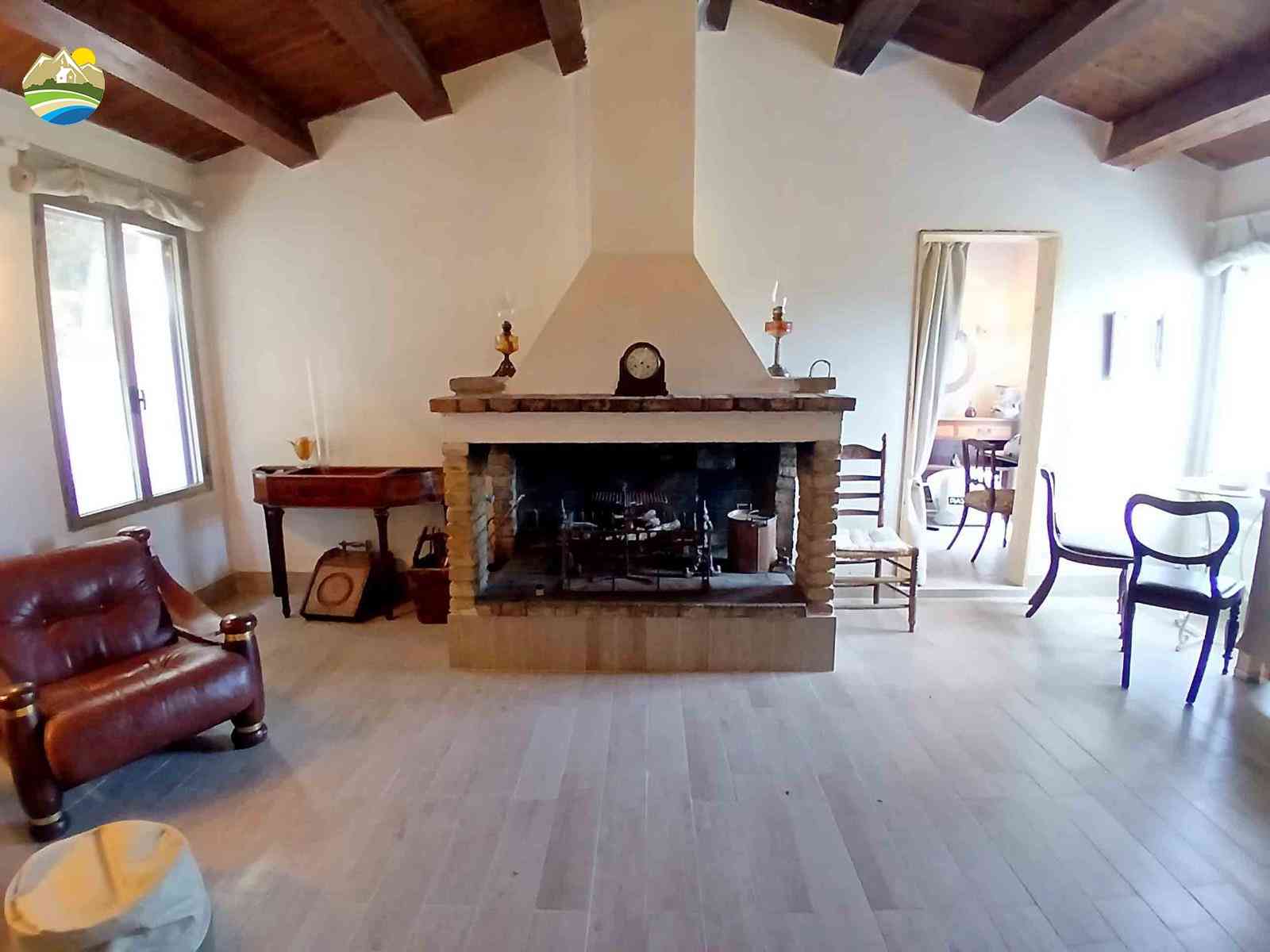 Country Houses Country Houses for sale Penne (PE), Casa Falco - Penne - EUR 540.688 1210