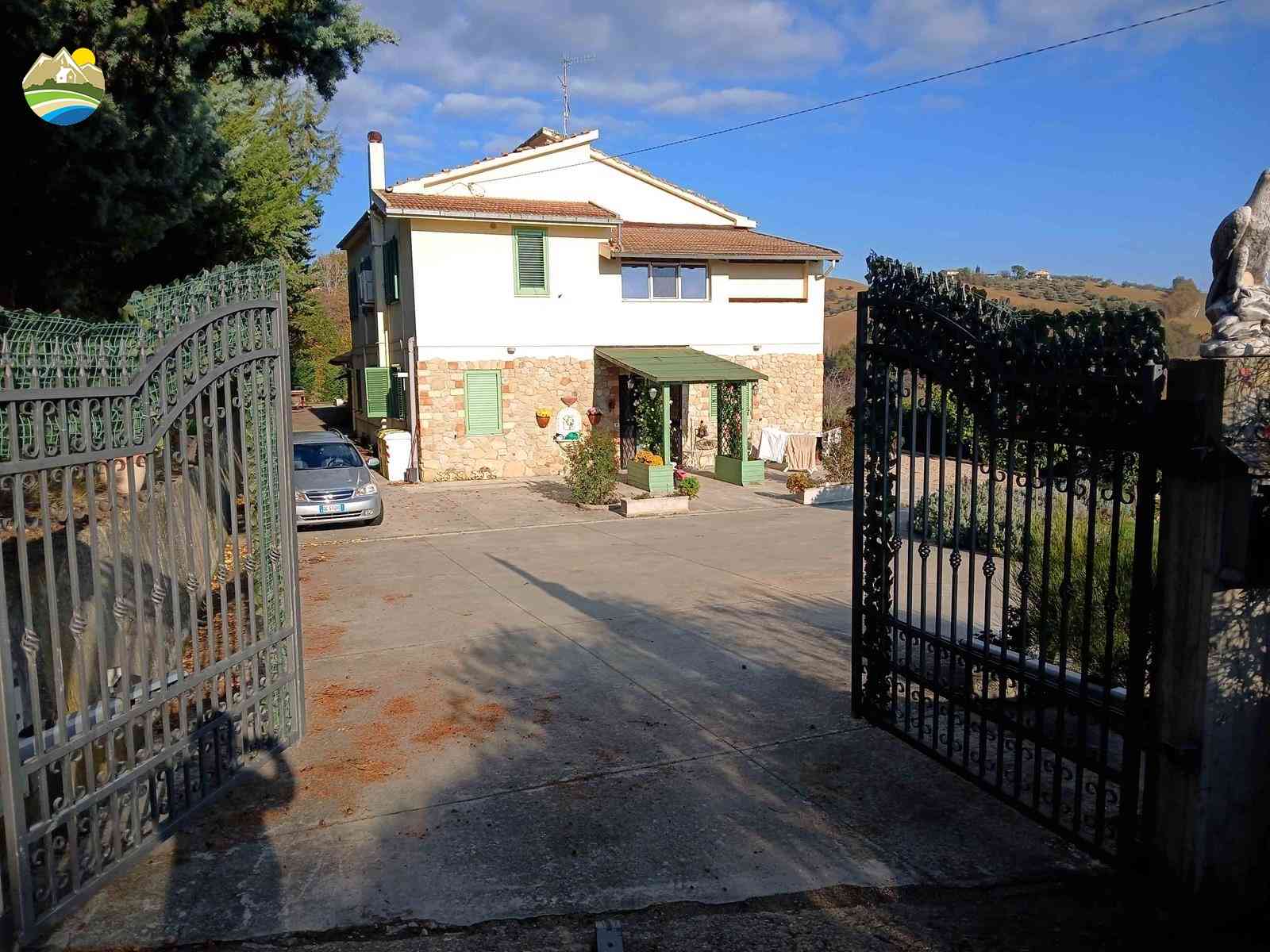 Casa di campagna Casa di campagna in vendita Penne (PE), Casa Falco - Penne - EUR 540.688 800