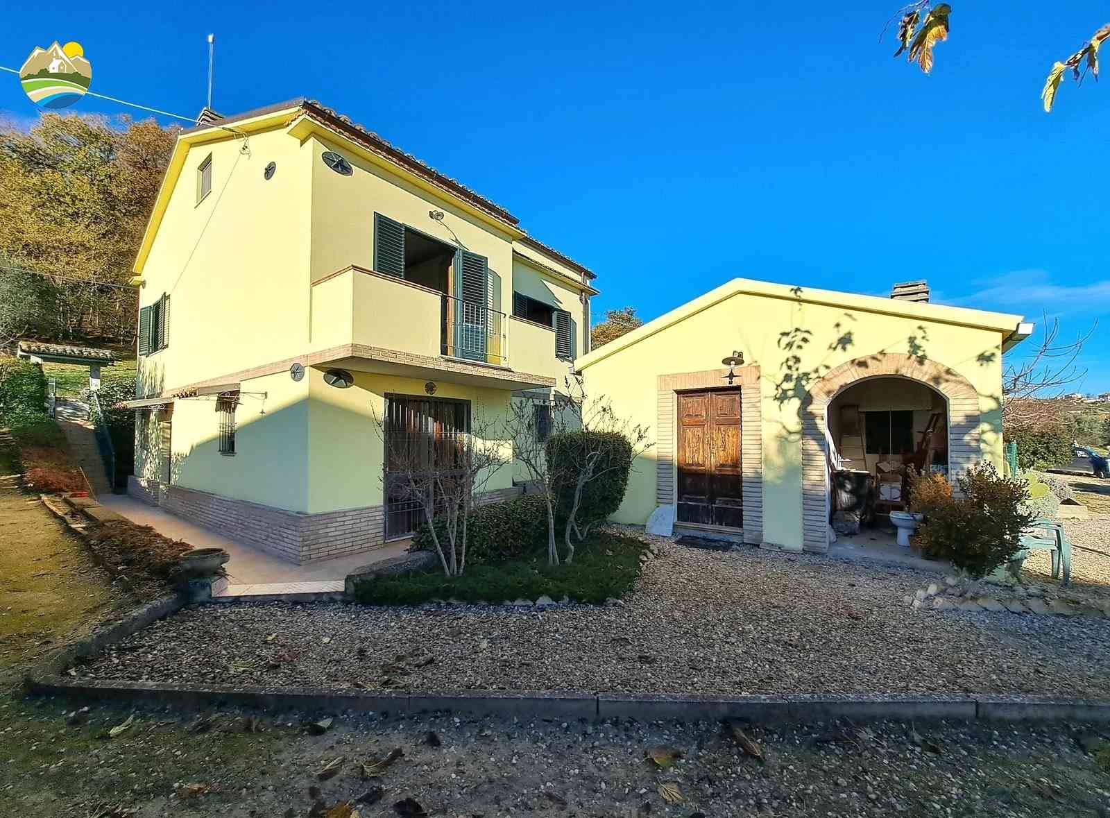 Country Houses Casale Malvarosa - Castilenti - EUR 234.844