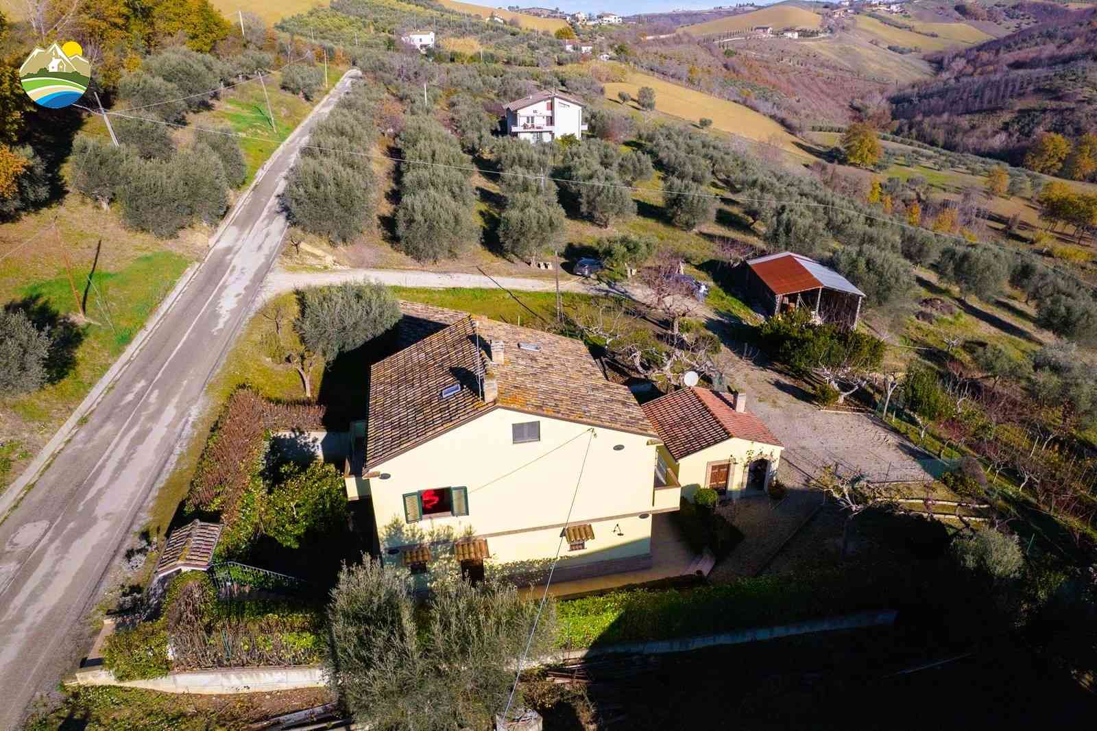 Country Houses Country Houses for sale Castilenti (TE), Casale Malvarosa - Castilenti - EUR 234.844 960