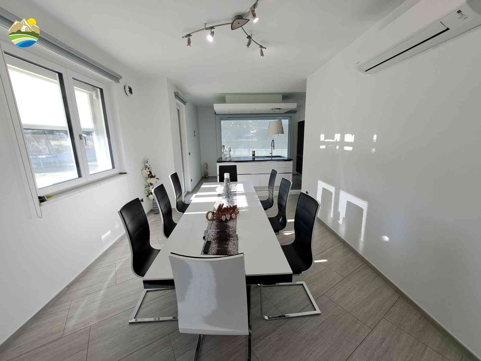 Villa Villa in vendita Castiglione Messer Raimondo (TE), Villa Luce - Castiglione Messer Raimondo - EUR 709.995 840