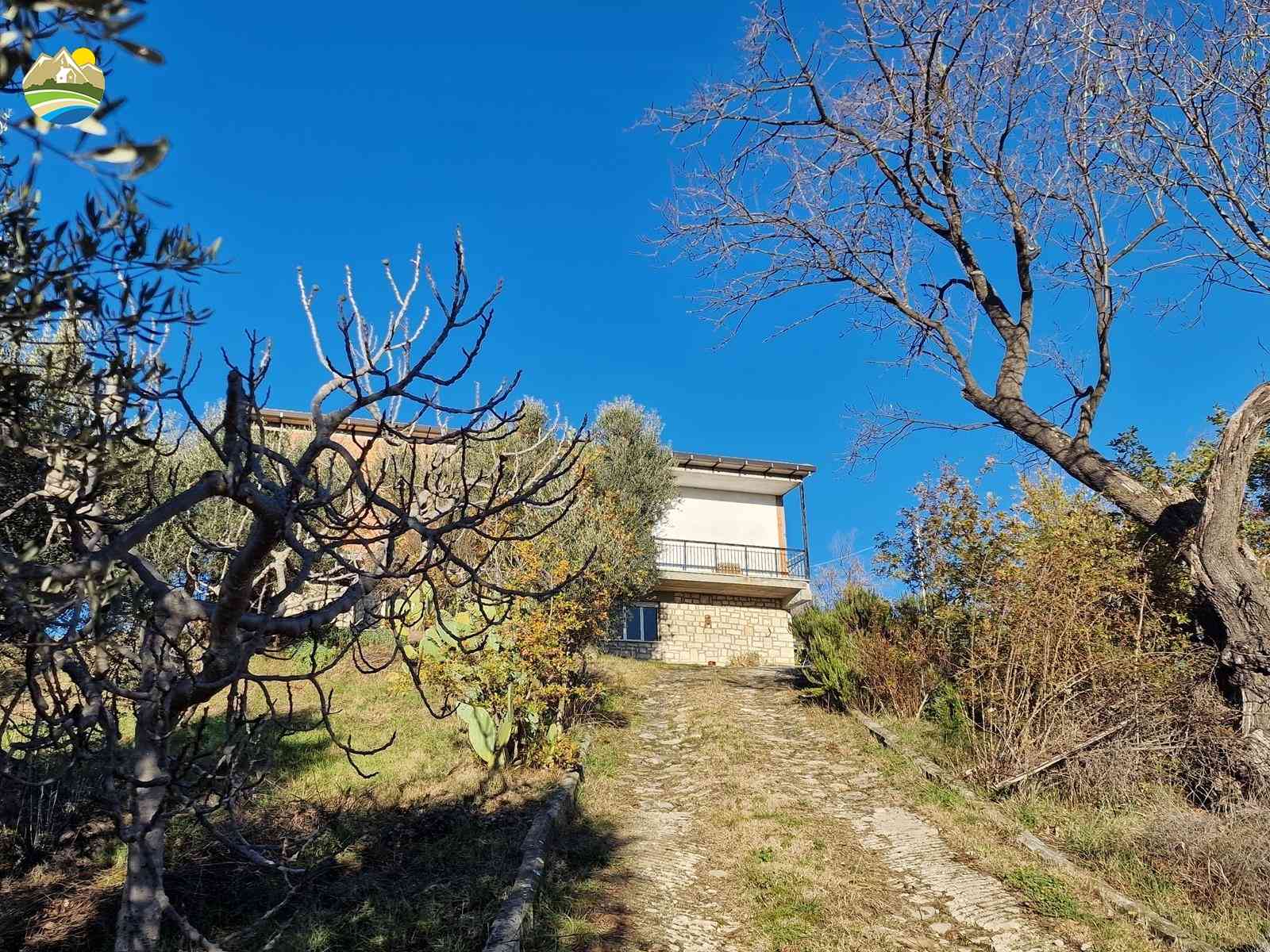 Country Houses Country Houses for sale Castiglione Messer Raimondo (TE), Casolare Icola-ò - Castiglione Messer Raimondo - EUR 163.845 800