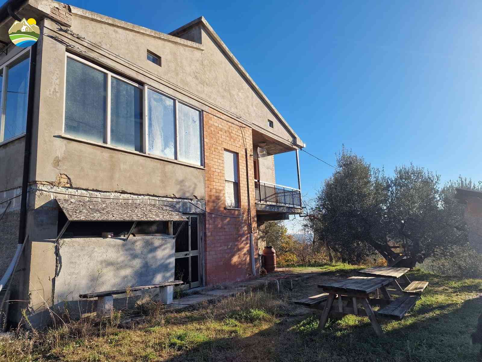 Country Houses Country Houses for sale Castiglione Messer Raimondo (TE), Casolare Icola-ò - Castiglione Messer Raimondo - EUR 163.845 860