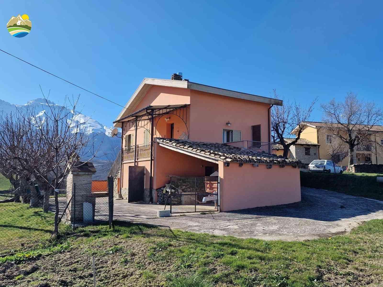 Country Houses Casa Fiocco - Castelli - EUR 147.460