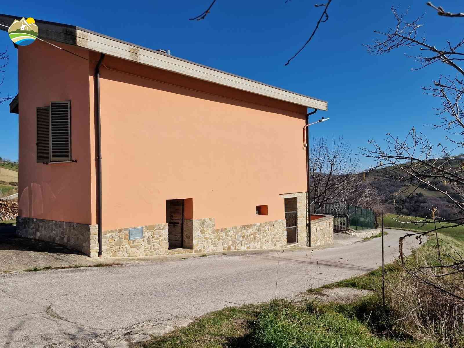 Country Houses Country Houses for sale Castelli (TE), Casa Fiocco - Castelli - EUR 147.460 1050