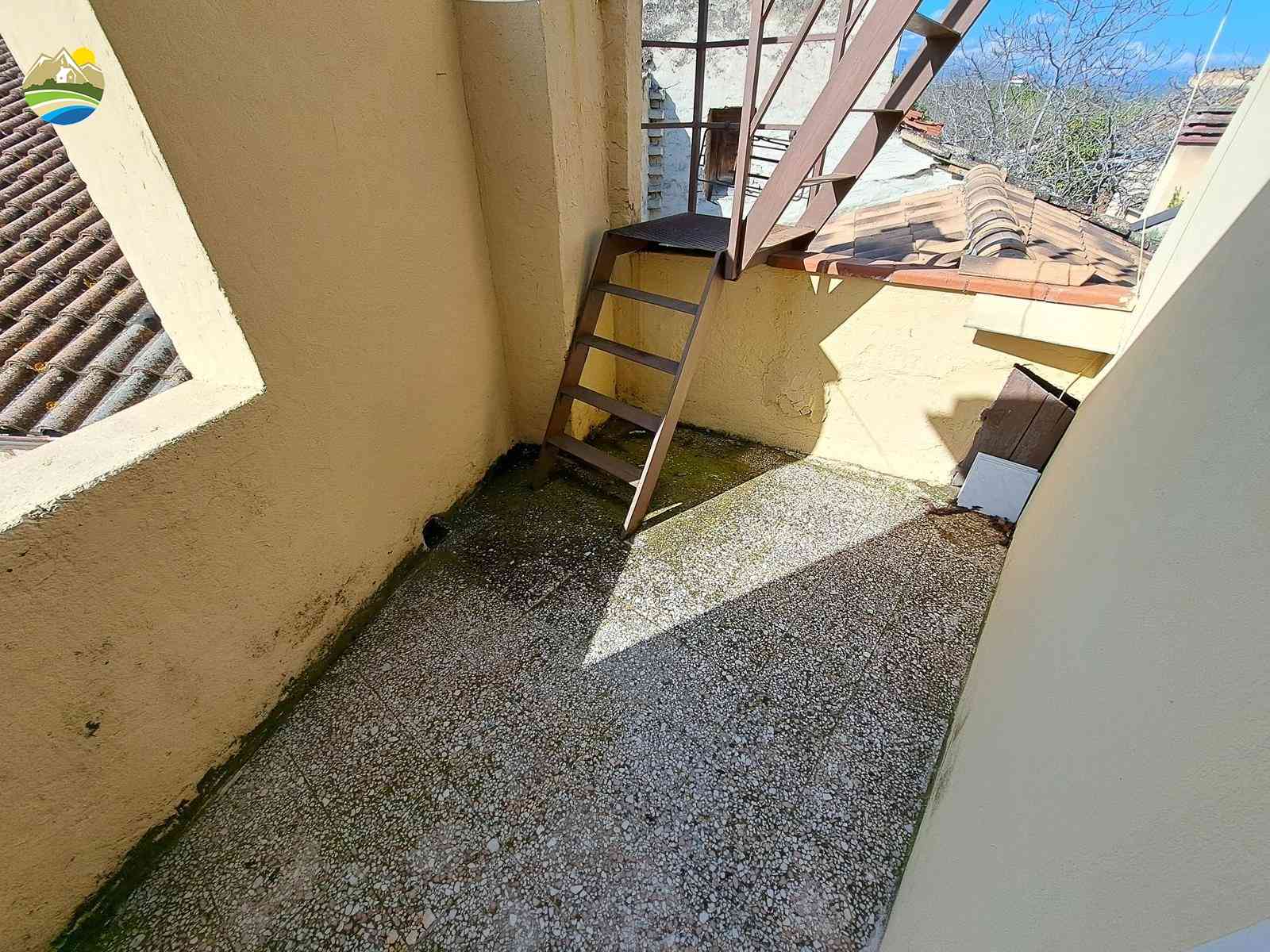 Casa in paese Casa in paese in vendita Picciano (PE), Casa Napoli - Picciano - EUR 49.153 910