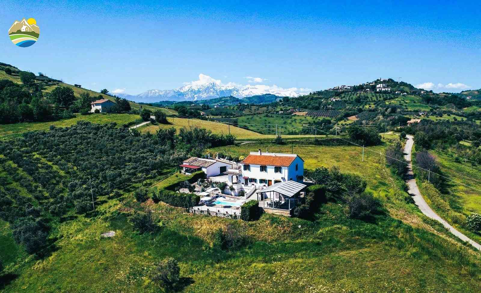 Villa Villa Collina - Cellino Attanasio - EUR 464.227