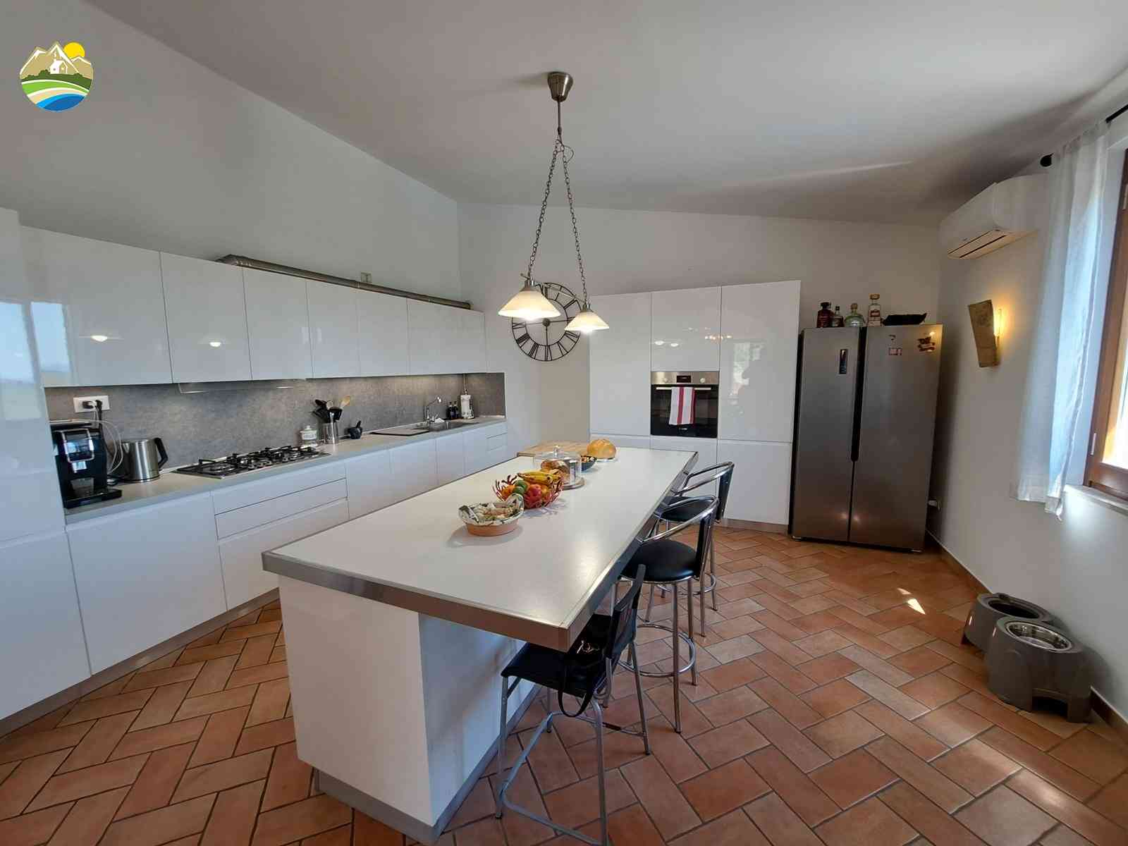 Villa Villa in vendita Cellino Attanasio (TE), Villa Collina - Cellino Attanasio - EUR 464.227 1100