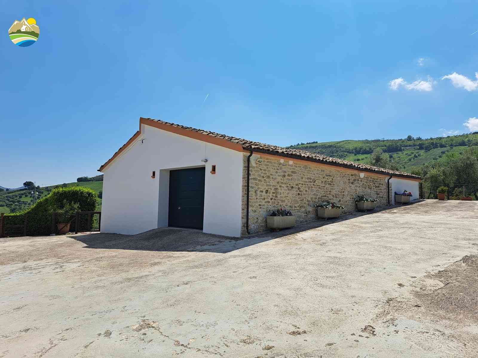 Villa Villa for sale Cellino Attanasio (TE), Villa Collina - Cellino Attanasio - EUR 464.227 1260
