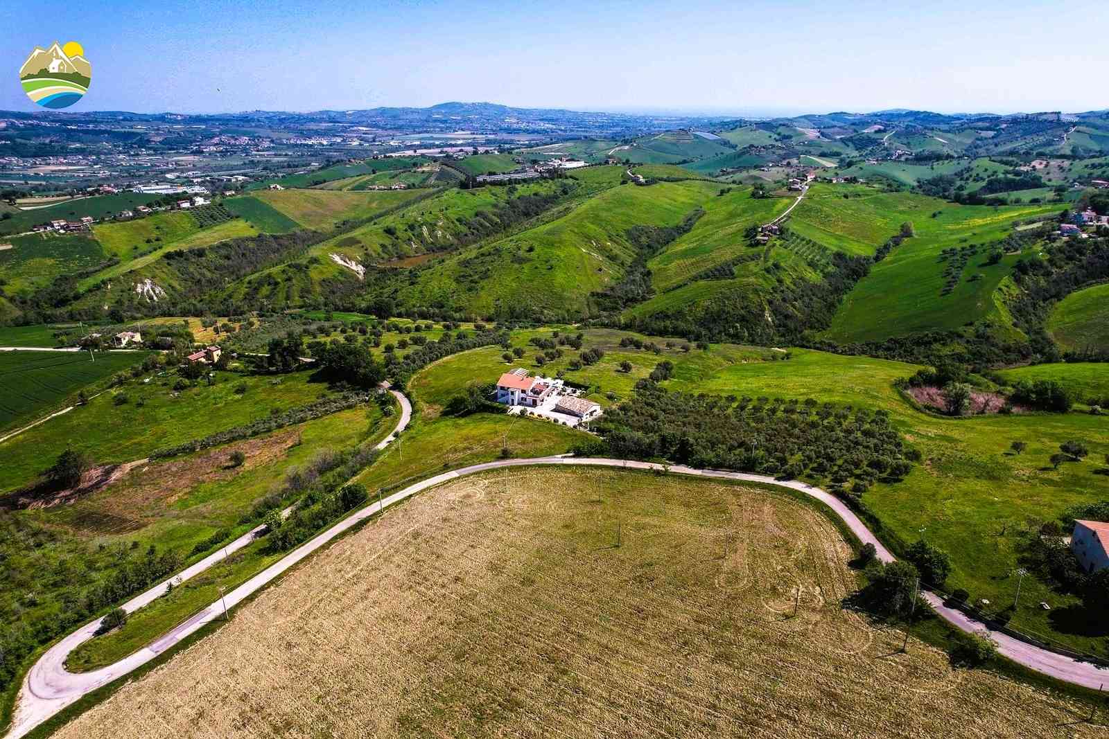 Villa Villa for sale Cellino Attanasio (TE), Villa Collina - Cellino Attanasio - EUR 464.227 890