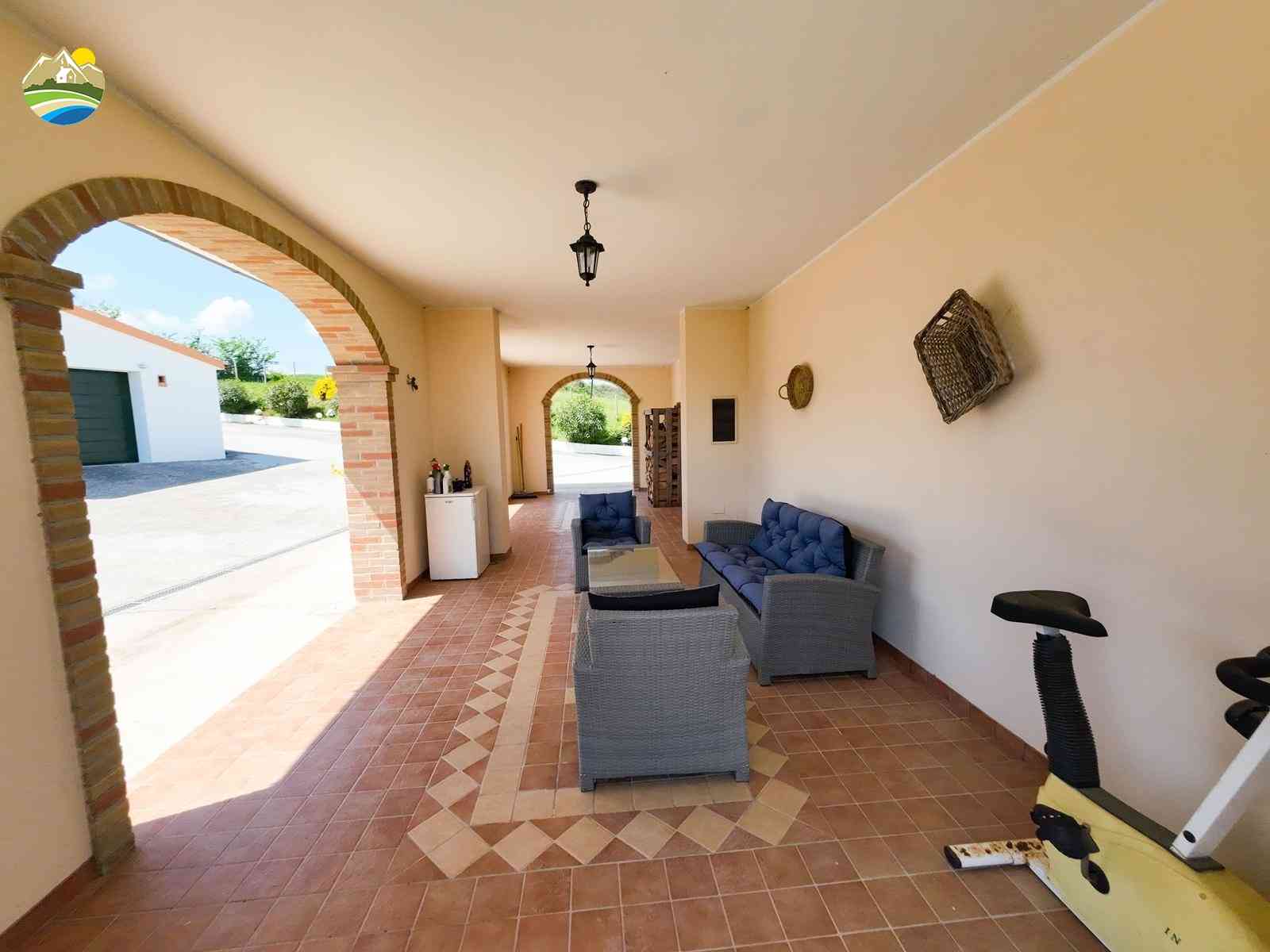 Villa Villa for sale Cellino Attanasio (TE), Villa Collina - Cellino Attanasio - EUR 464.227 920